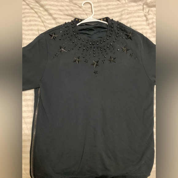 Givenchy - Picture 5 of 6